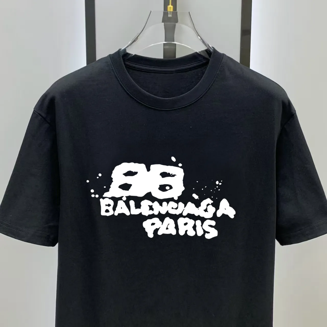 # 2026 New Arrival New Arrival T Premium ！ logo Premium 250 . . . . . ！ ！ ：Black。White！ Sizes： S M L XL XXL ：50 52 55 58 61 ：69 71 73 75 77 ：48 50 53 56 58 ：22 22.5 23 23.5 24 ， 1-3CM